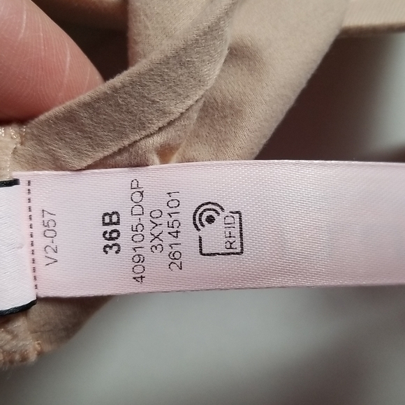 Victoria's Secret Incredible Padded Wire Free Bra 36B - Picture 7 of 7